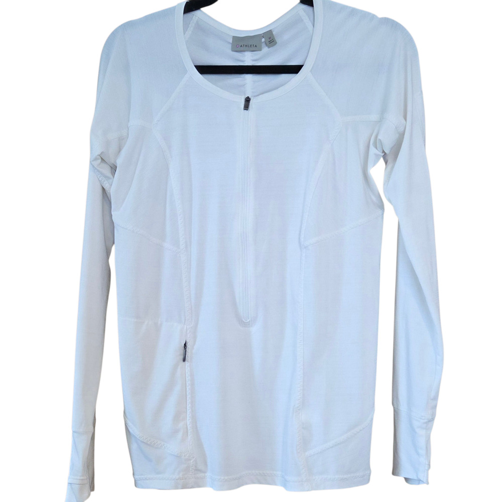 Athleta Pullover, Half-zip Long Sleeved sz M White Fantastic Condition! Ruched
